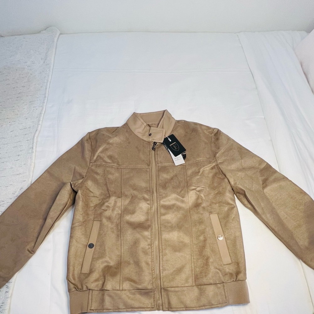Jacket is from F-Collections, in great conditions brand new